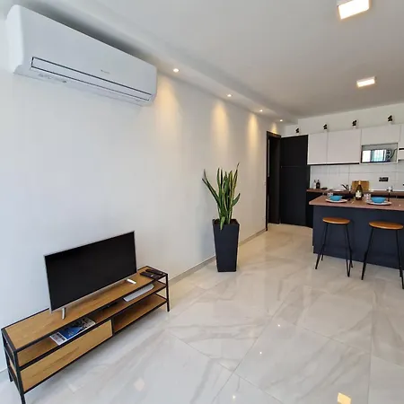Sea View New Penthouse Terrace & Garage Parking Apartment St. Paul's Bay Exterior photo