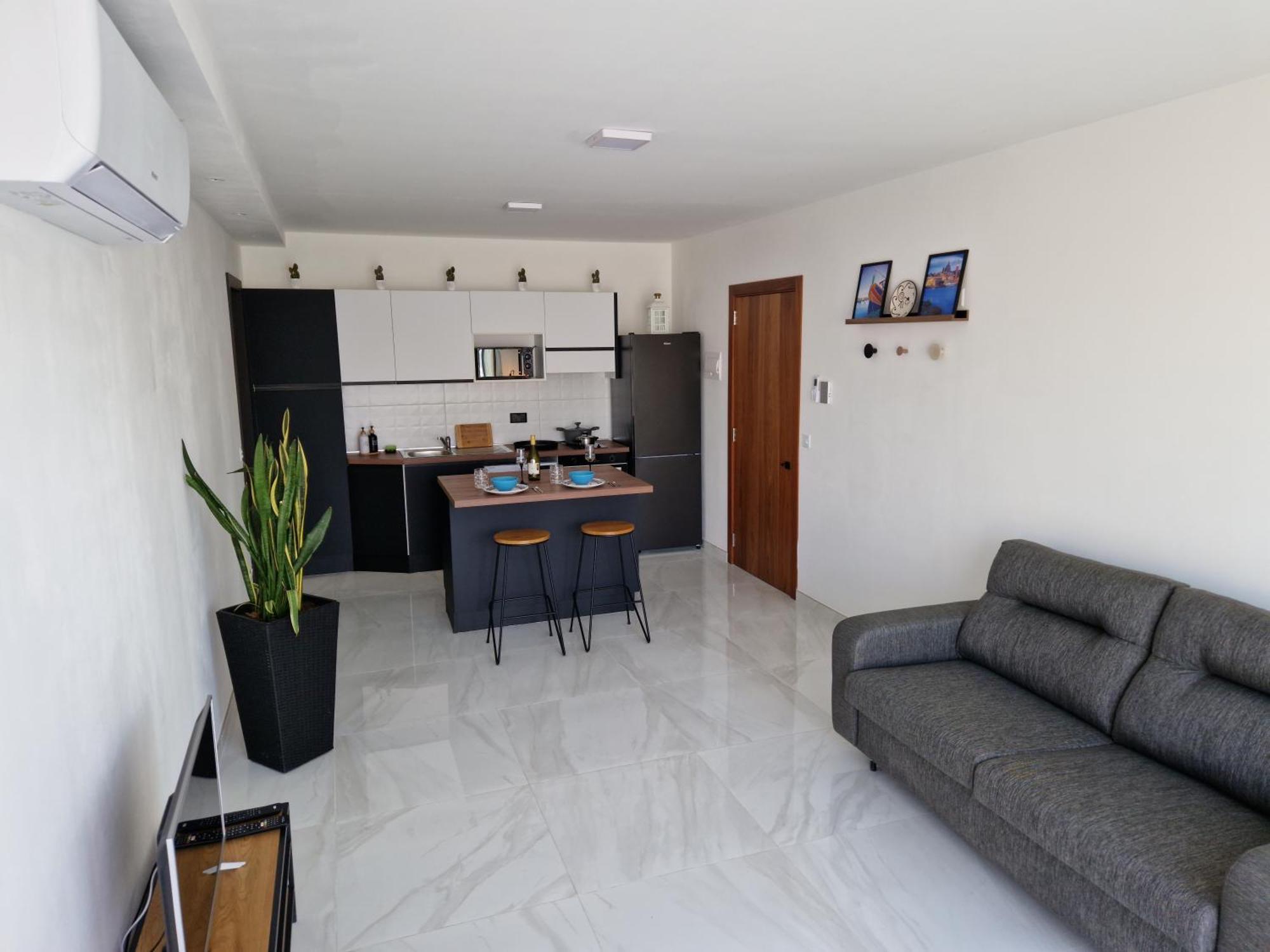 Sea View New Penthouse Terrace & Garage Parking San Pawl il-Baħar