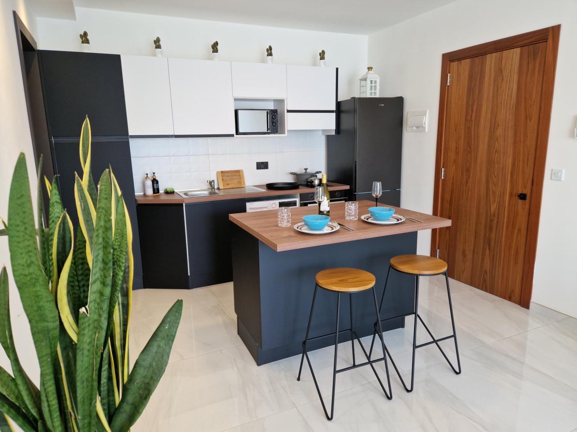 Sea View New Penthouse Terrace & Garage Parking *