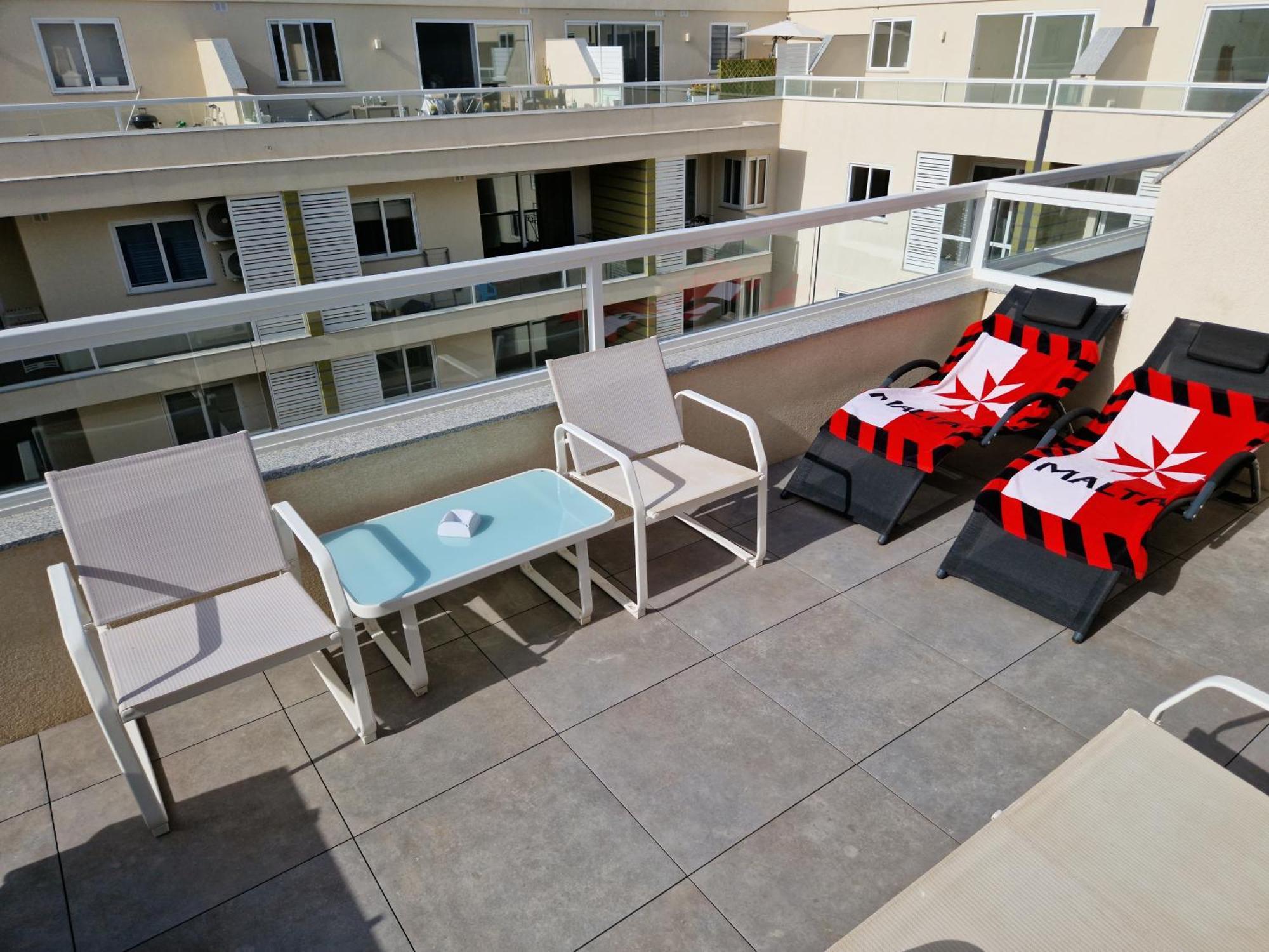 公寓 Sea View New Penthouse Terrace & Garage Parking *