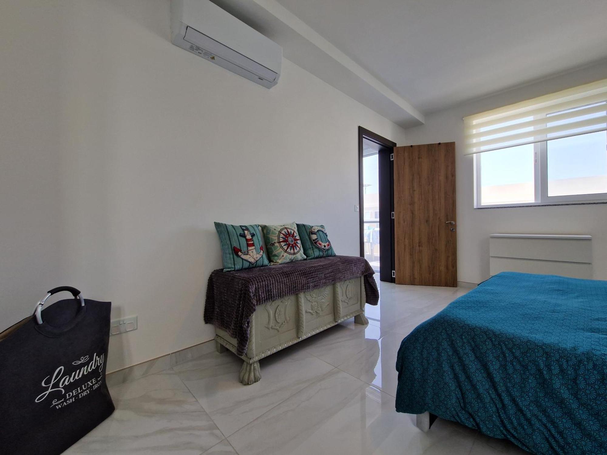 Sea View New Penthouse Terrace & Garage Parking 公寓